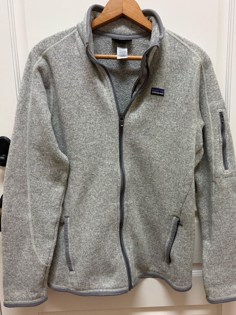 Patagonia women’s Grey Full-Zip Fleece Jacket